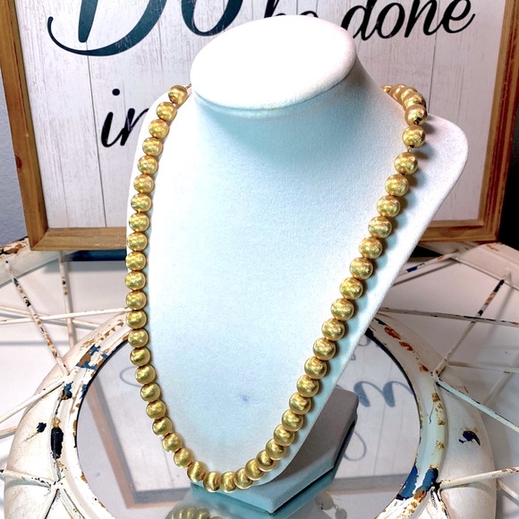 Vintage Monet gold textured spheres ball necklace - Picture 2 of 4